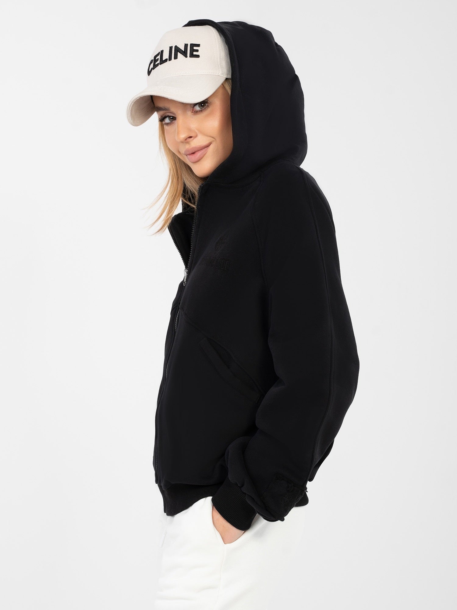 NATURAL SIDE Czarna bluza z haftowanym napisem