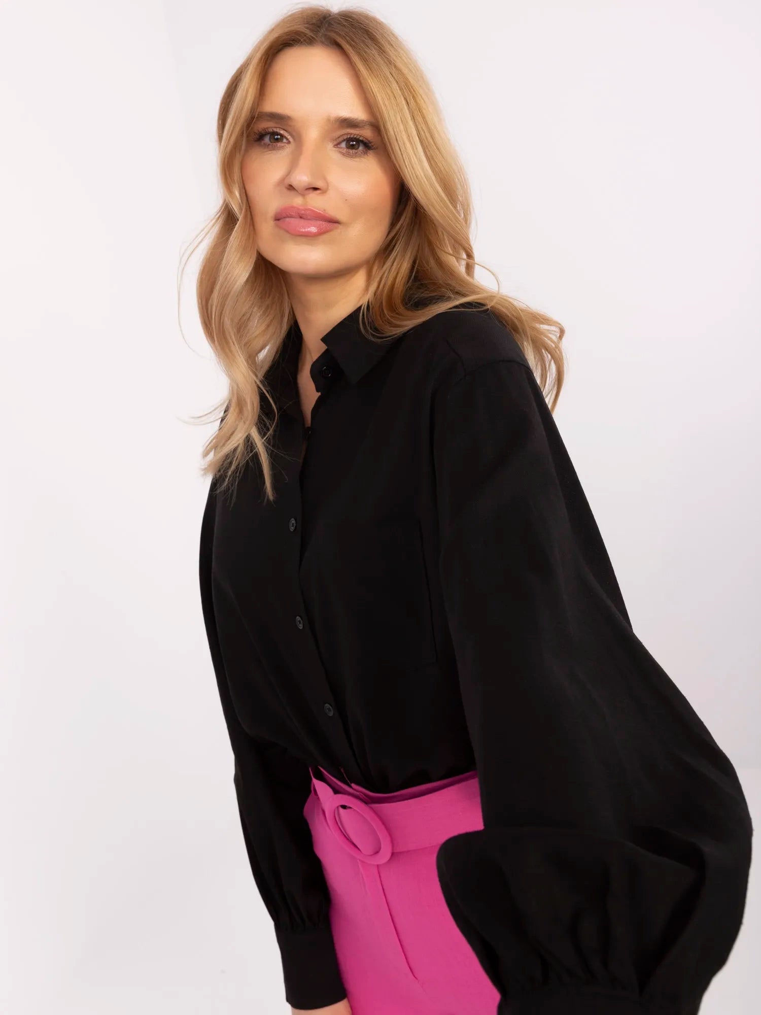 Czarna rozpinan koszula oversize z kieszenią