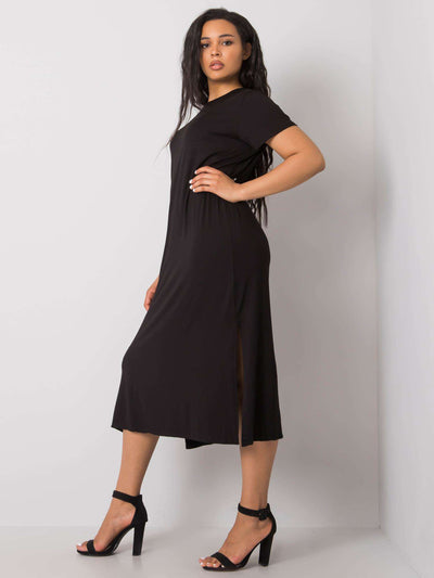 Czarna sukienka plus size basic