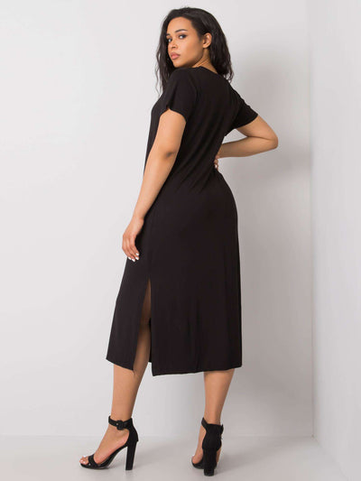 Czarna sukienka plus size basic