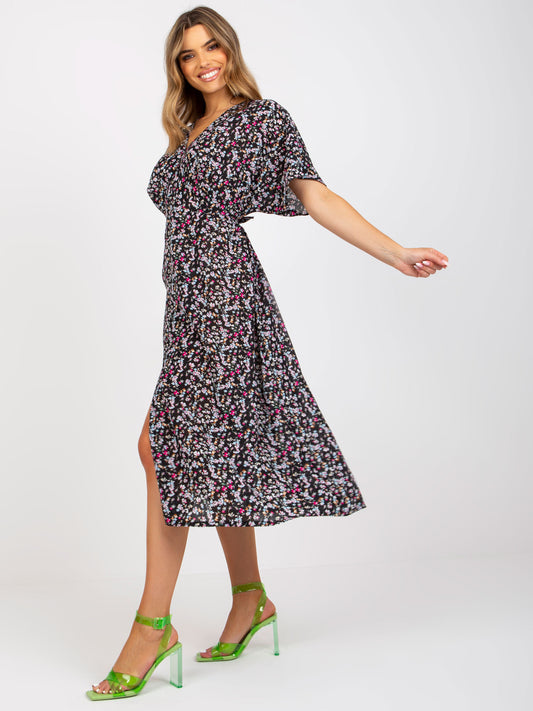 Czarna midi sukienka w kwiaty RUE PARIS