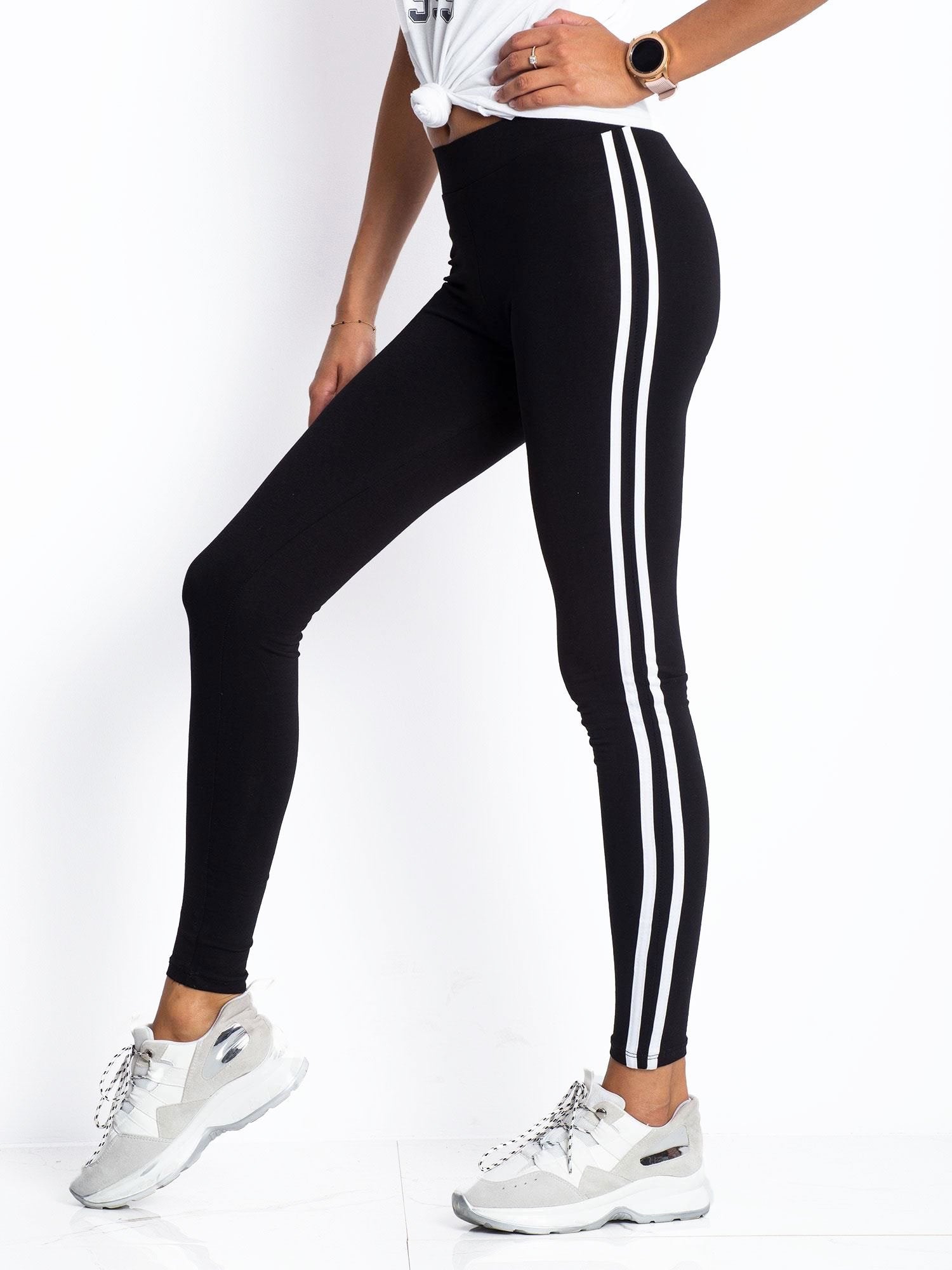Czarne legginsy z lampasami
