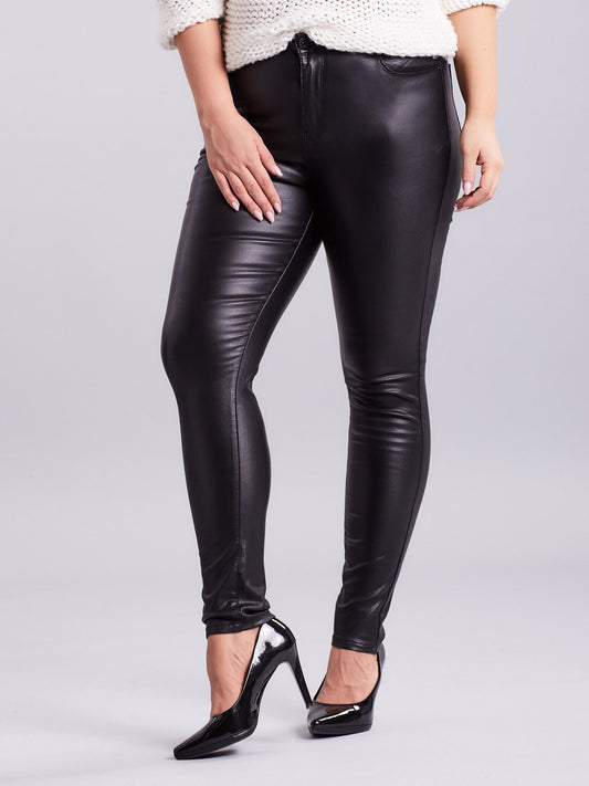 Woskowane spodnie czarne PLUS SIZE