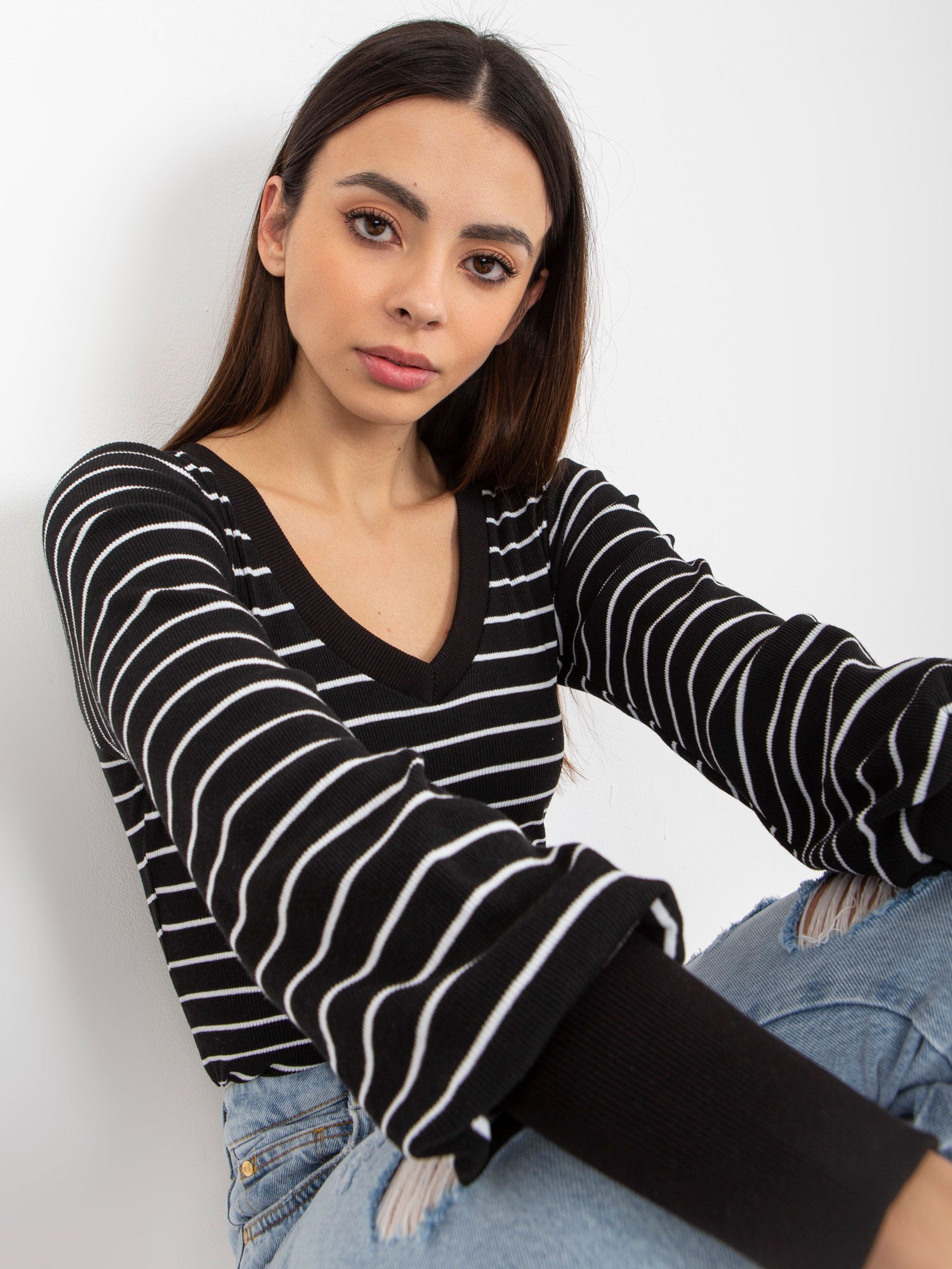 Czarno-biała dopasowana bluzka w prążek BASIC FEEL GOOD