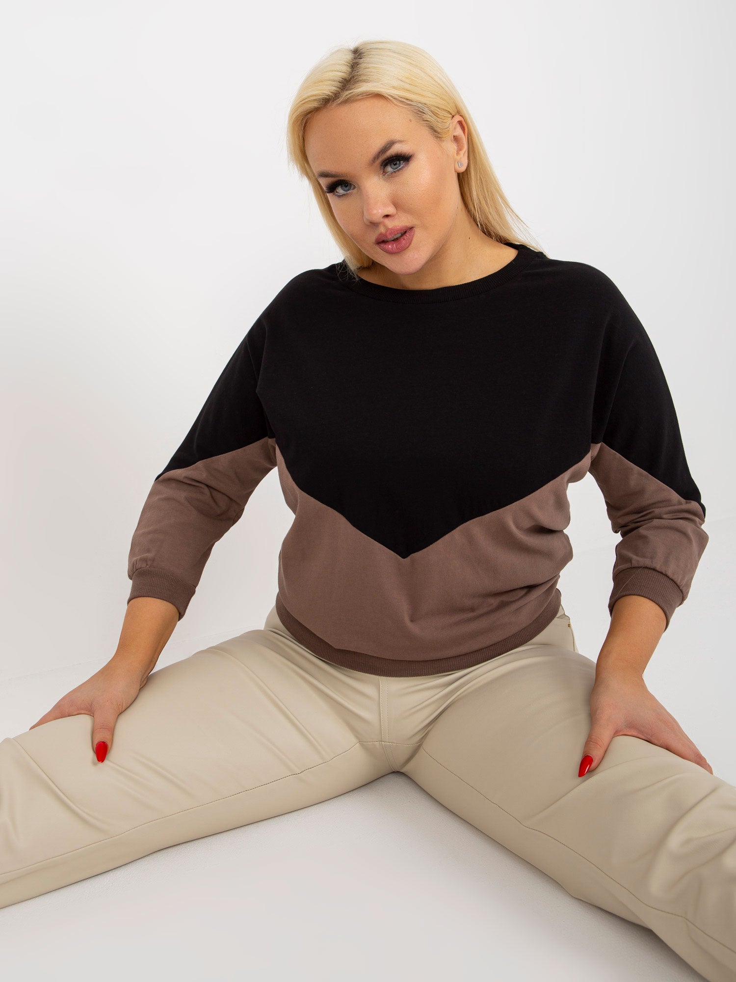 Czarno-brązowa bluzka plus size basic z rękawem 3/4