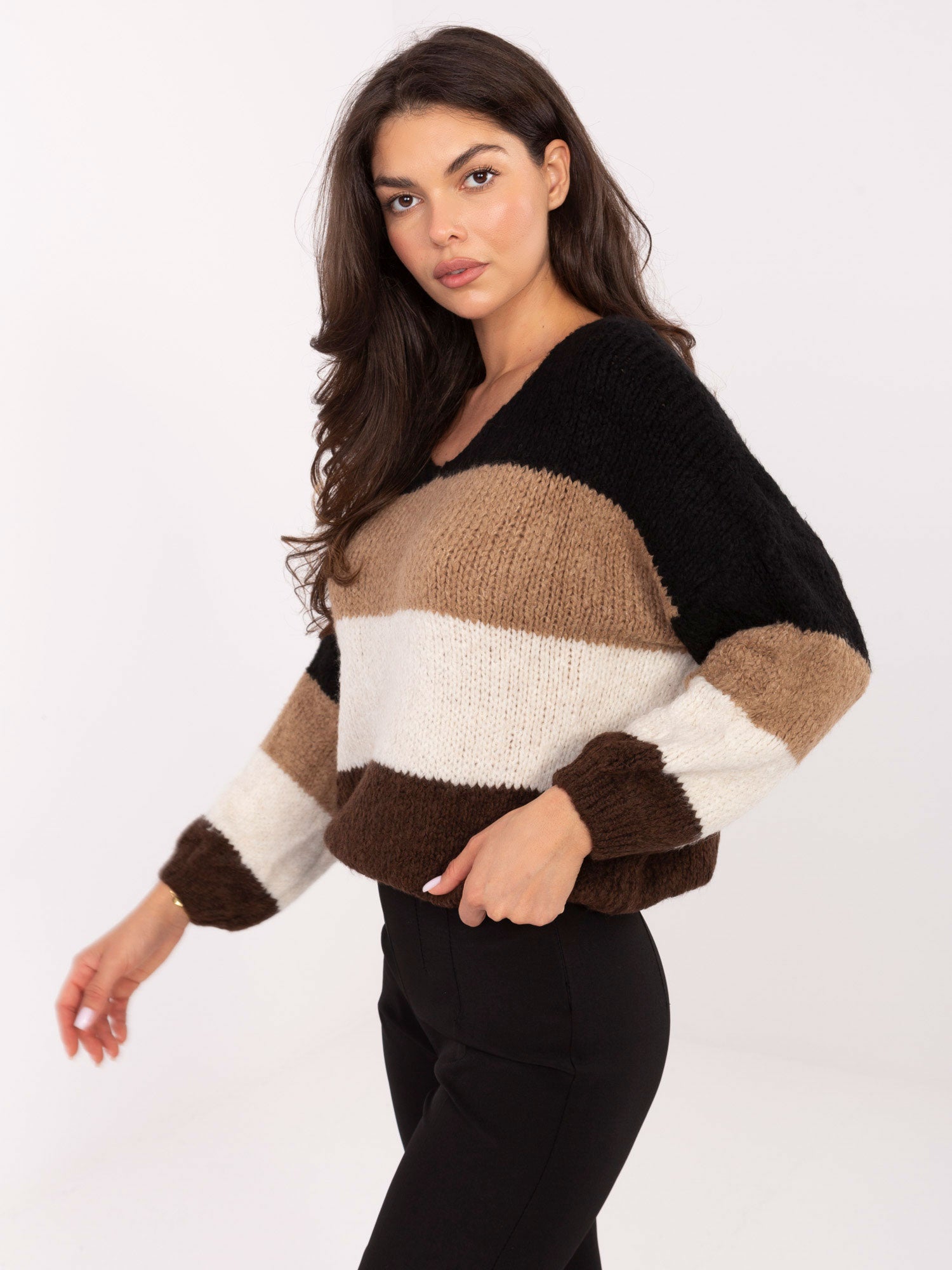 RUE PARIS Czarno-brązowy sweter oversize w paski