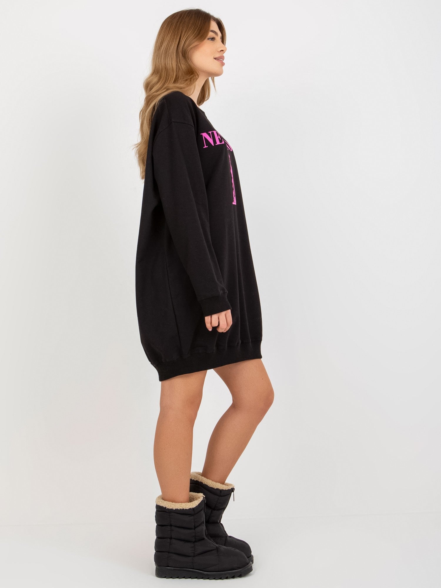 Czarno-różowa długa bluza oversize z nadrukiem