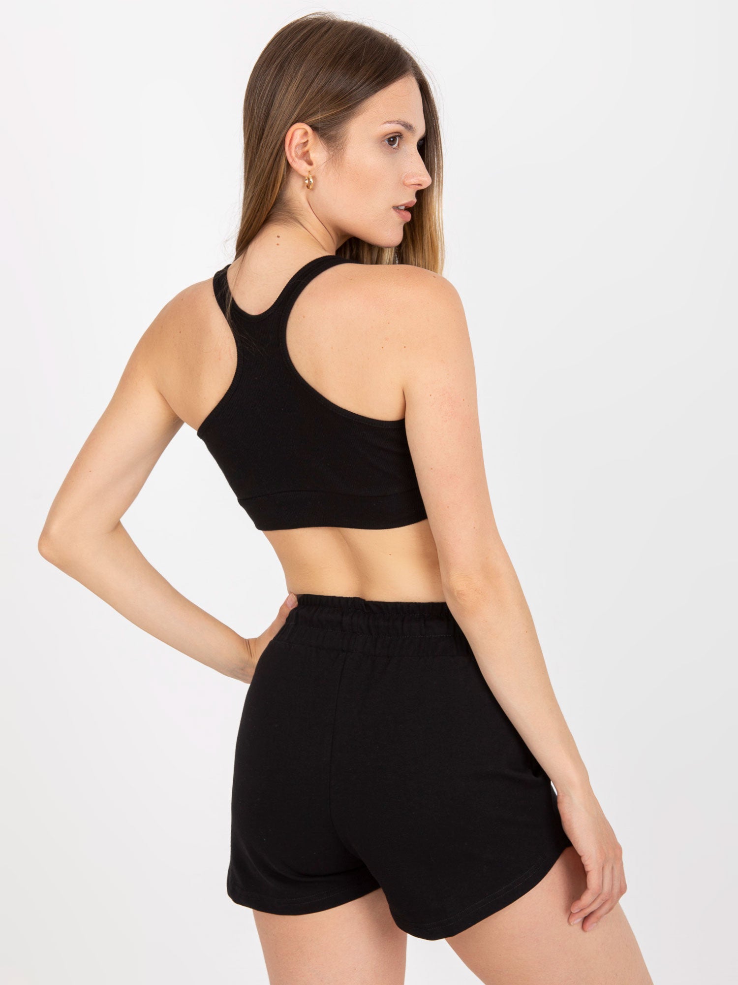 RUE PARIS Czarny crop top basic z zamkiem