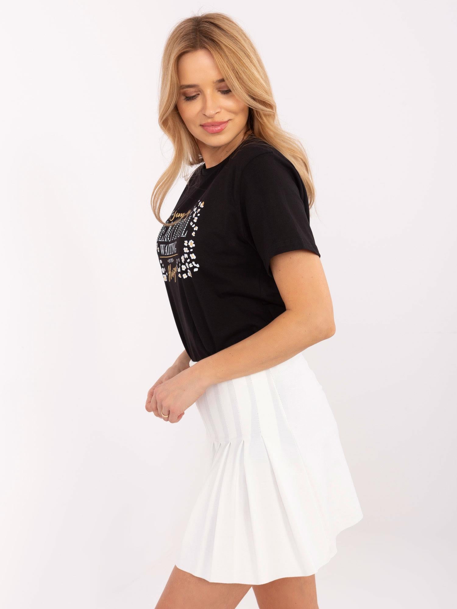 Czarny damski t-shirt z aplikacją z dżetów