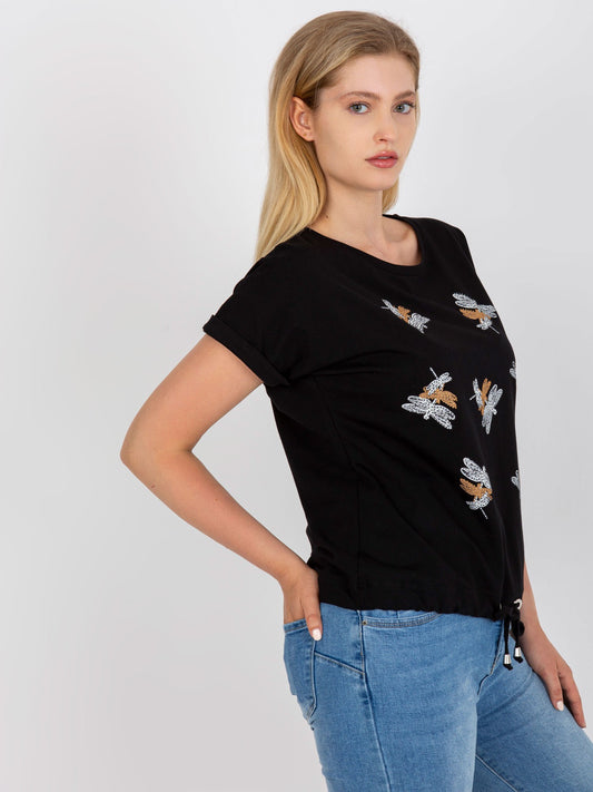 Czarny bawełniany t-shirt plus size z nadrukiem i aplikacją