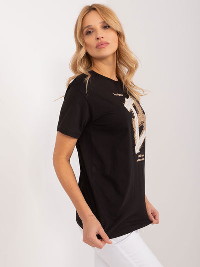 Czarny damski t-shirt z aplikacją i napisami