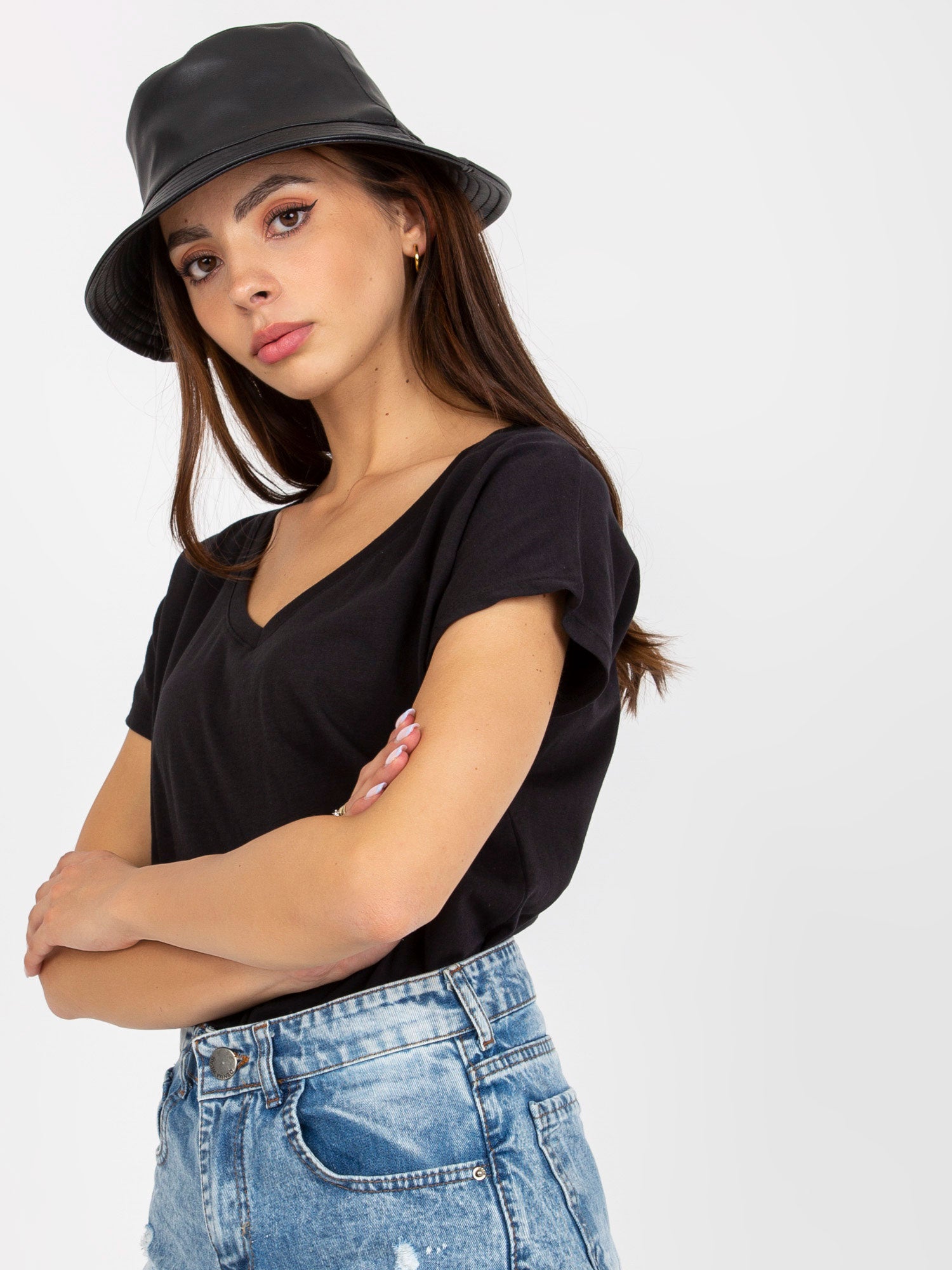 Czarny gładki t-shirt basic z bawełny