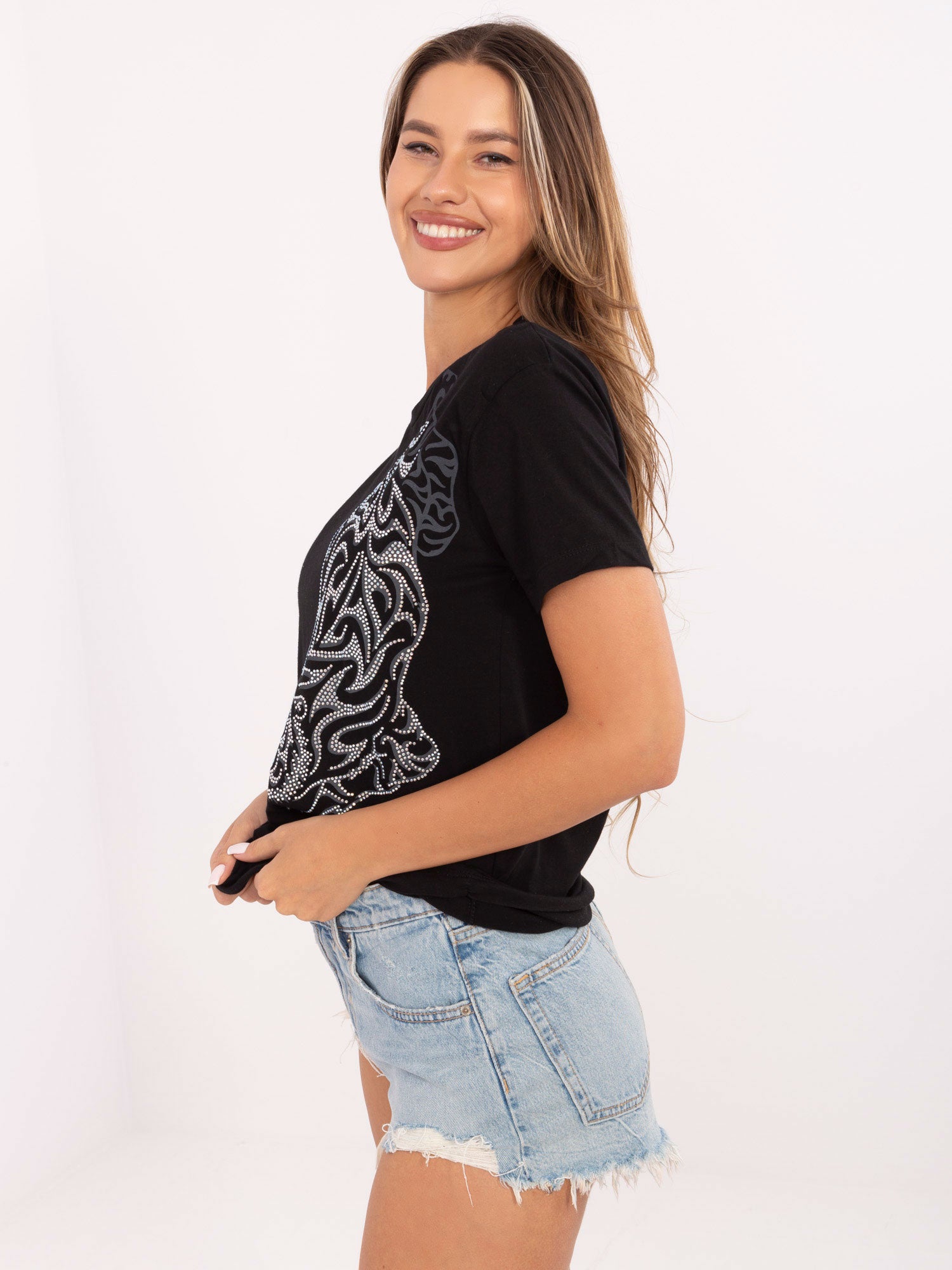 Czarny bawełniany t-shirt z dżetami
