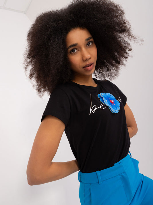 BASIC FEEL GOOD Czarny t-shirt z aplikacją 3D
