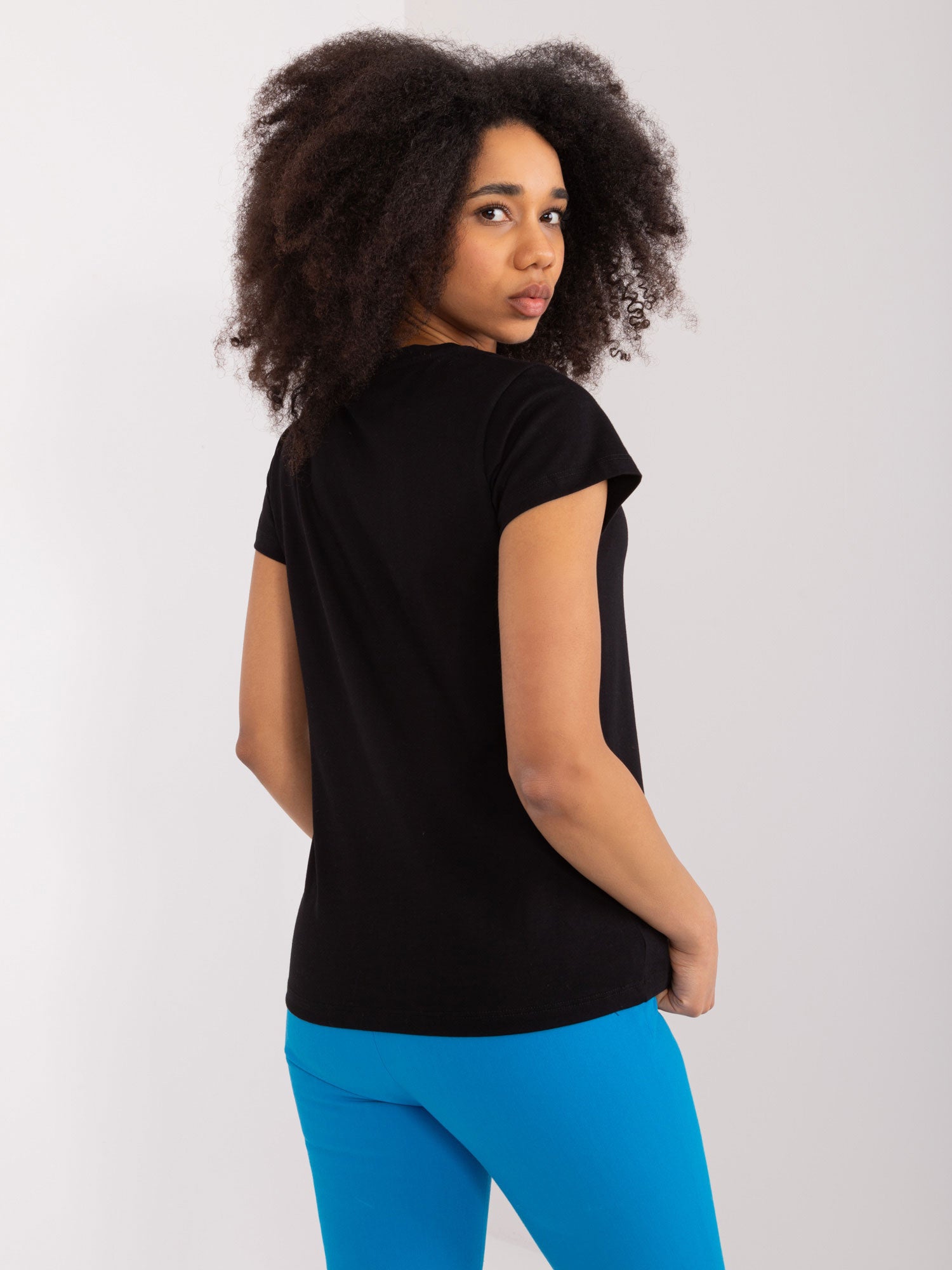 BASIC FEEL GOOD Czarny t-shirt z aplikacją 3D