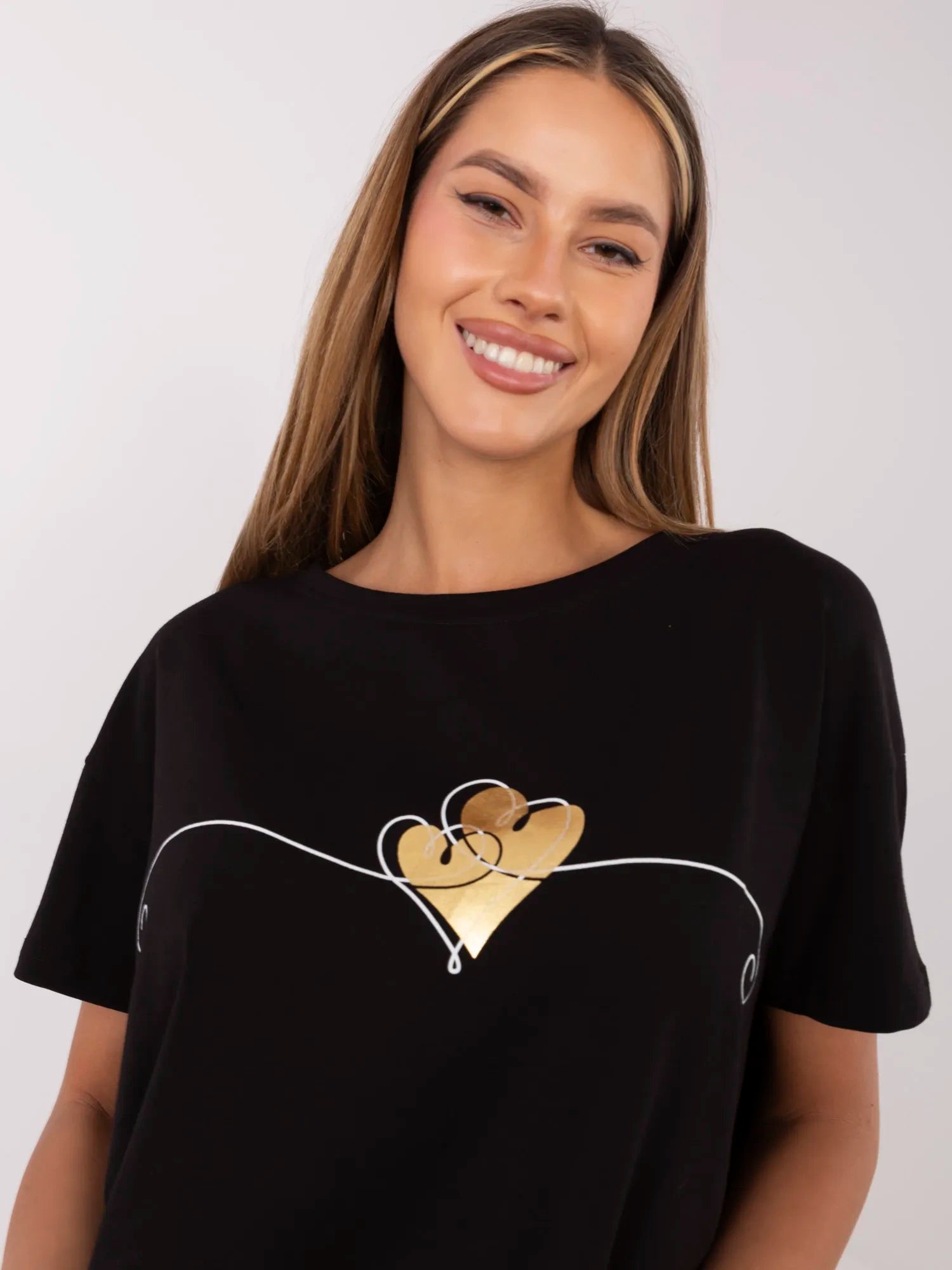 Czarny damski t-shirt z nadrukiem