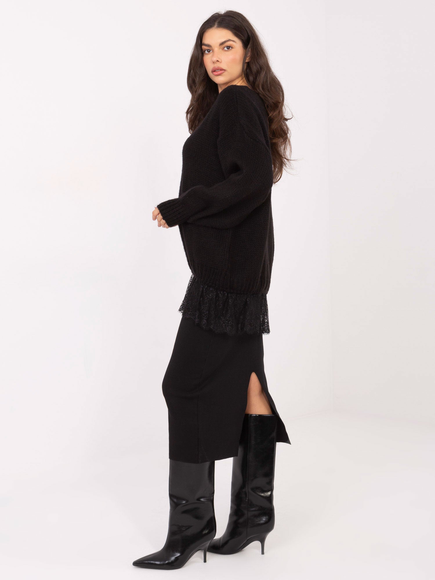 Czarny elegancki sweter z domieszką moheru