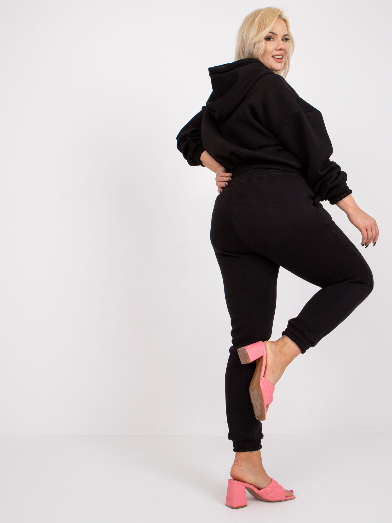 Czarny dresowy komplet plus size z bawełny