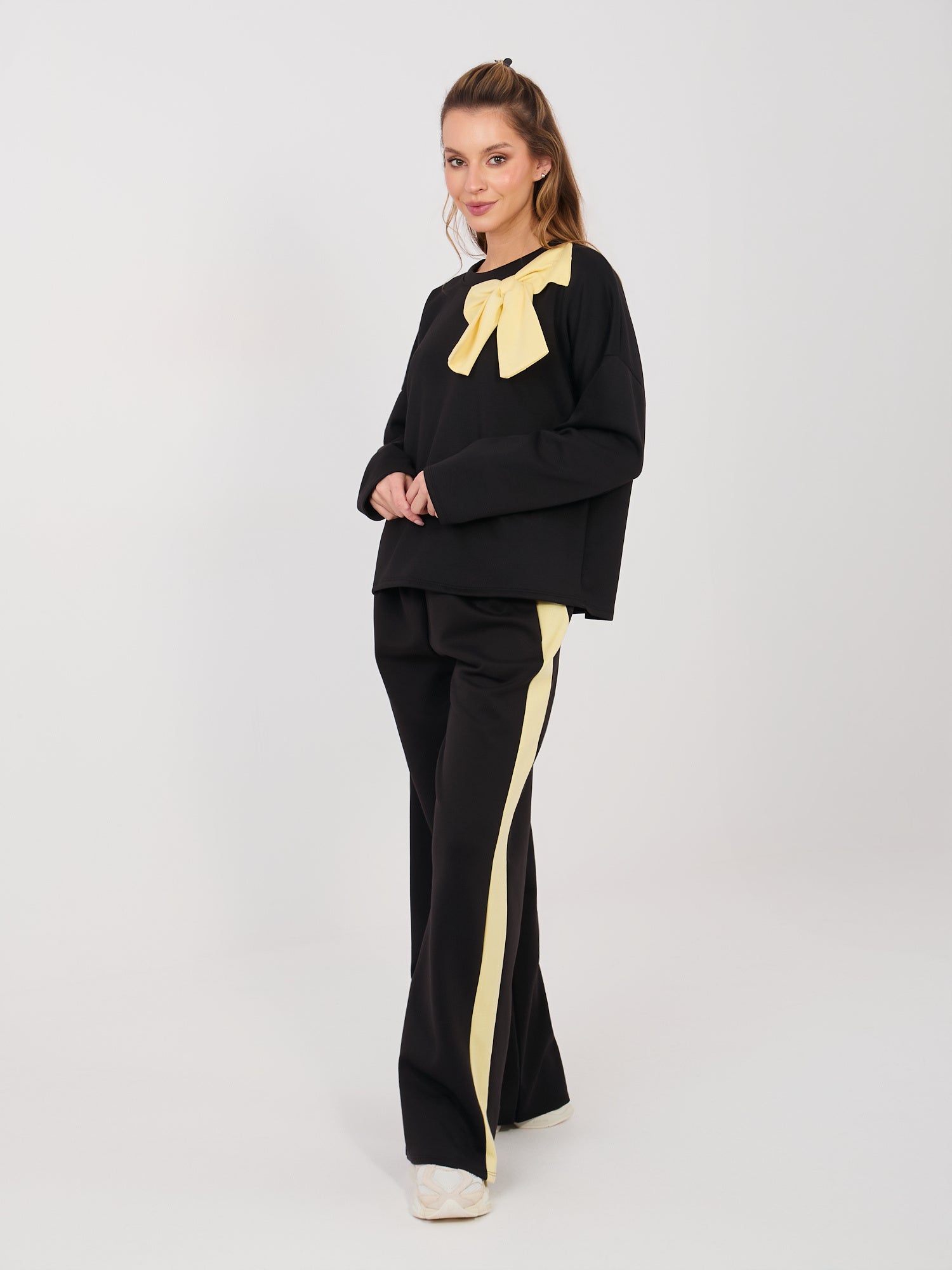 RUE PARIS Czarny casualowy komplet z bluzą oversize
