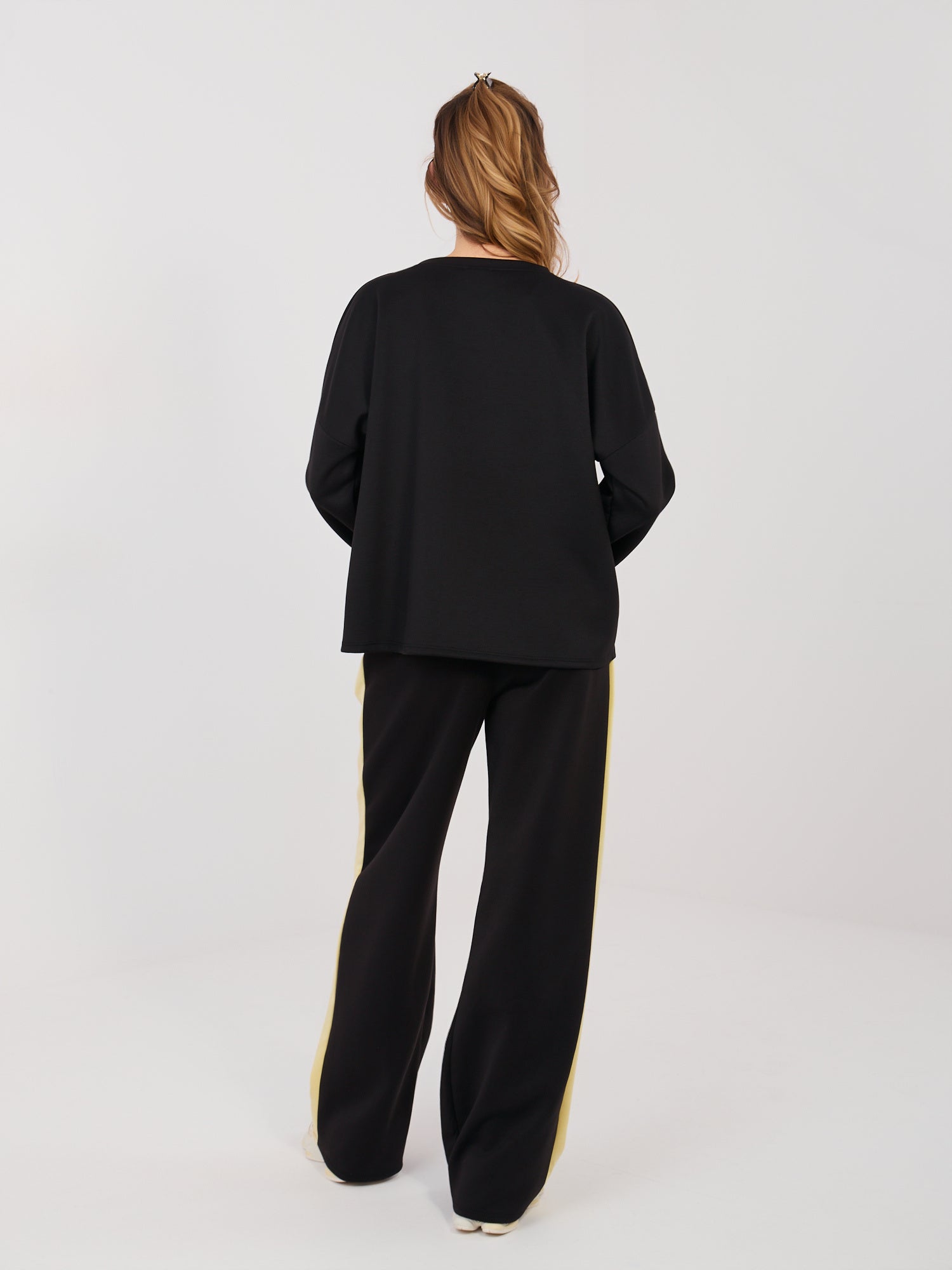 RUE PARIS Czarny casualowy komplet z bluzą oversize