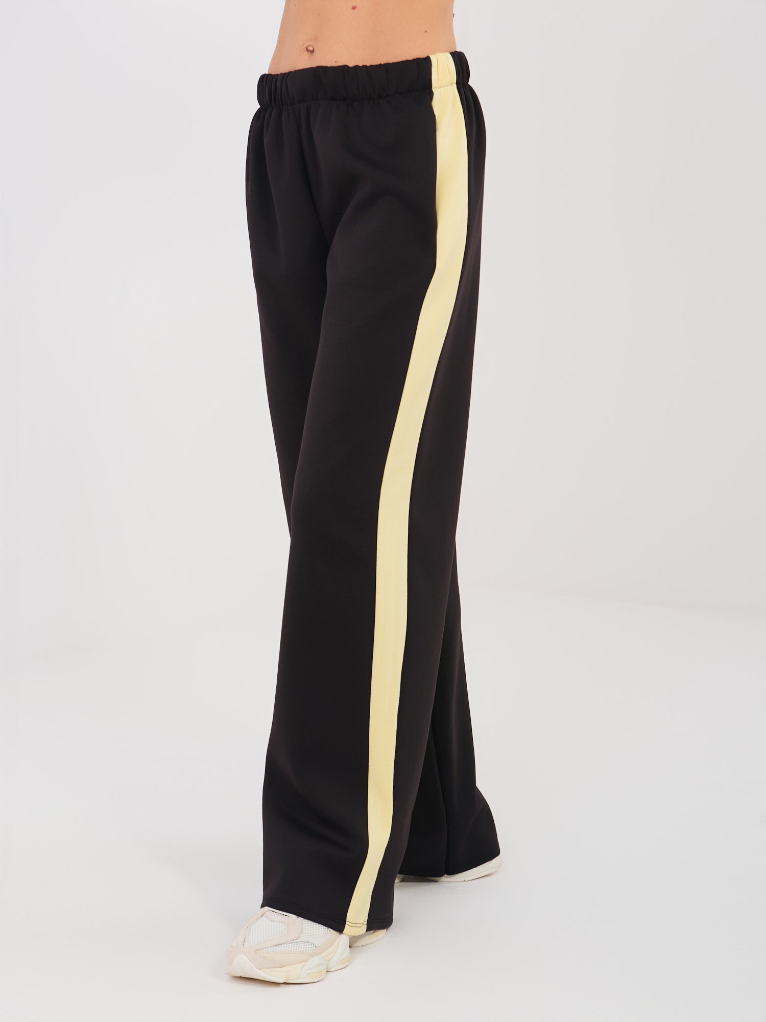 RUE PARIS Czarny casualowy komplet z bluzą oversize