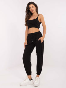 Czarny dresowy komplet z crop topem