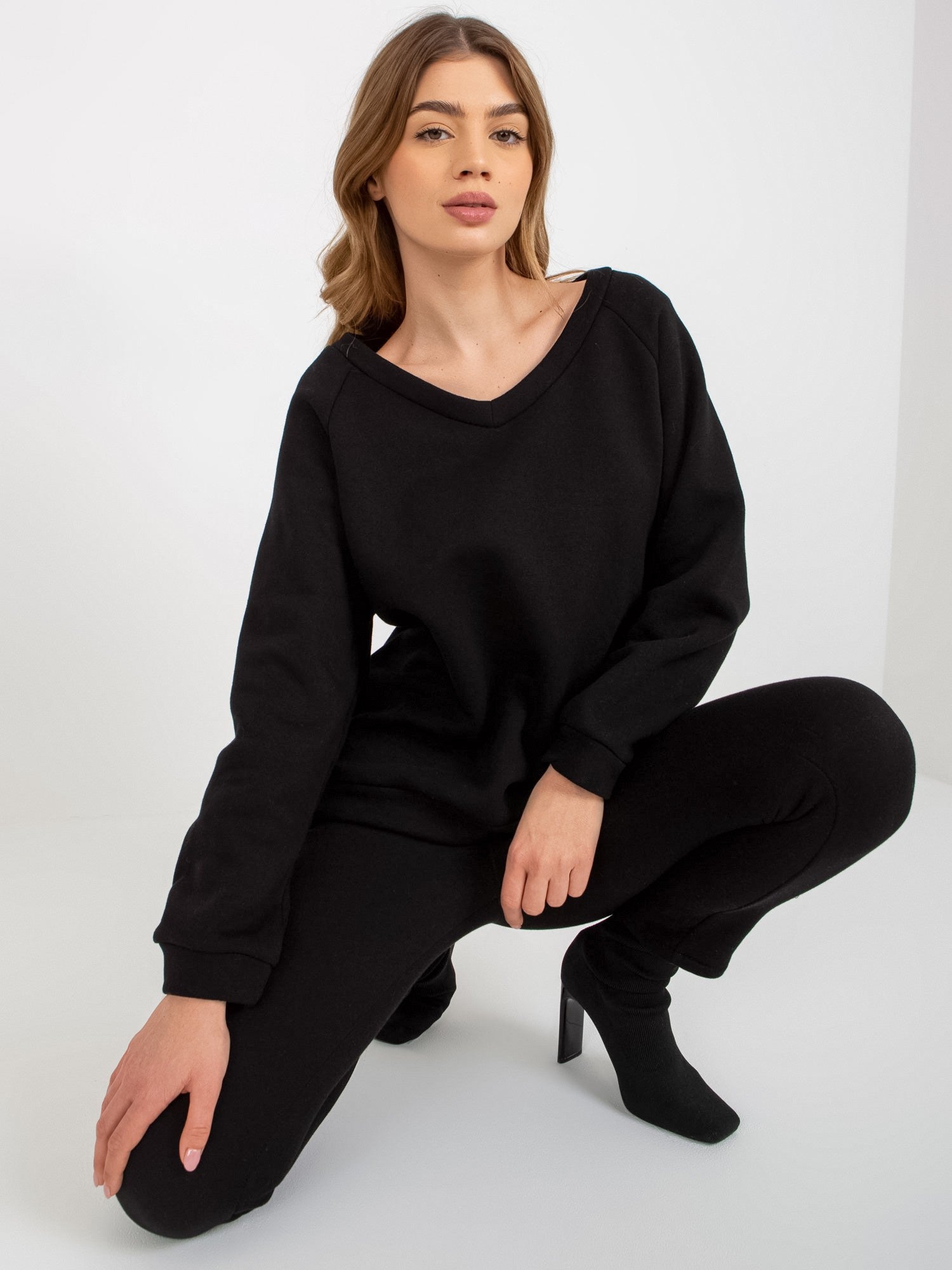 Czarny dwuczęściowy komplet basic z bluzą oversize