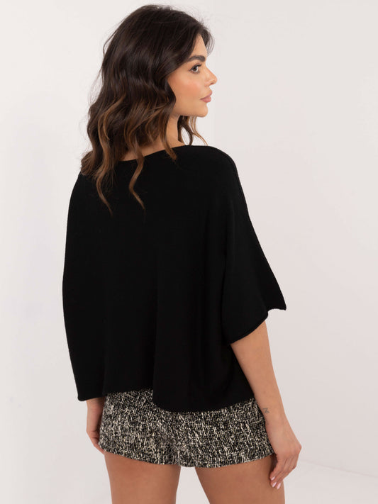 Czarny krótki sweter oversize