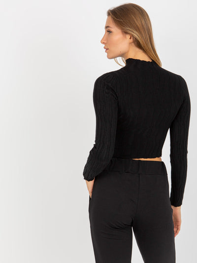 Czarny krótki sweter ze stójką z wiskozą
