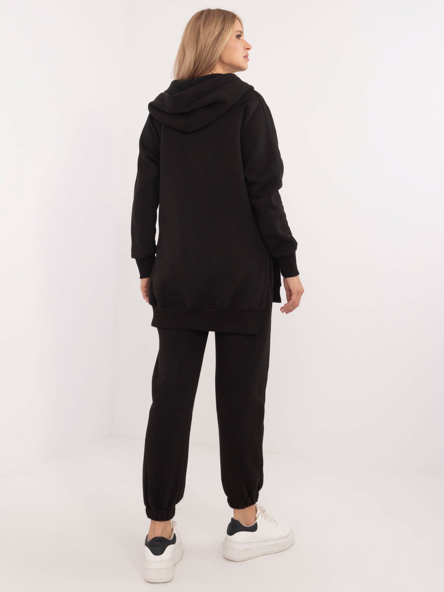Czarny damski komplet basic o kroju oversize
