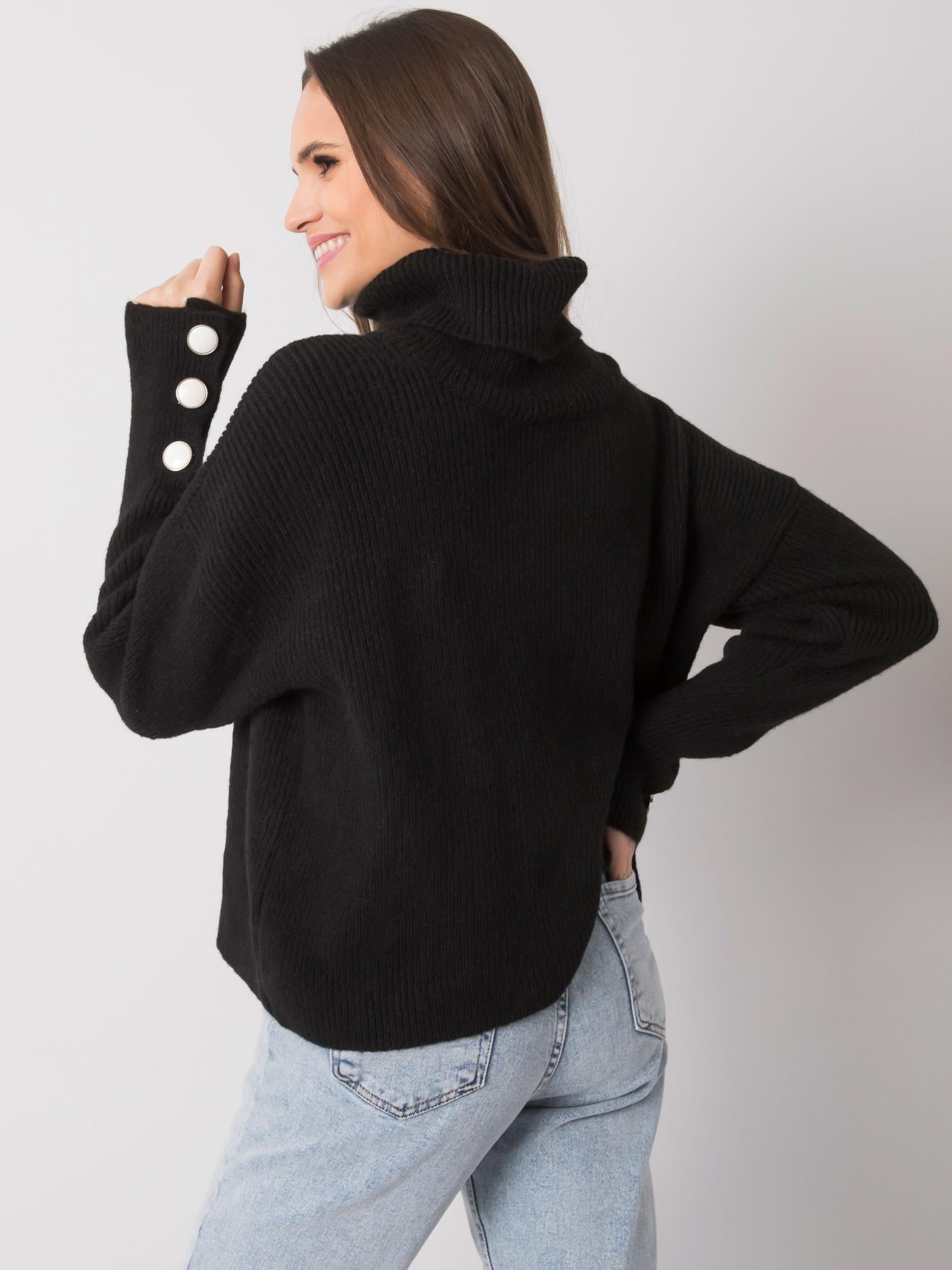 RUE PARIS Czarny sweter golf z guzikami