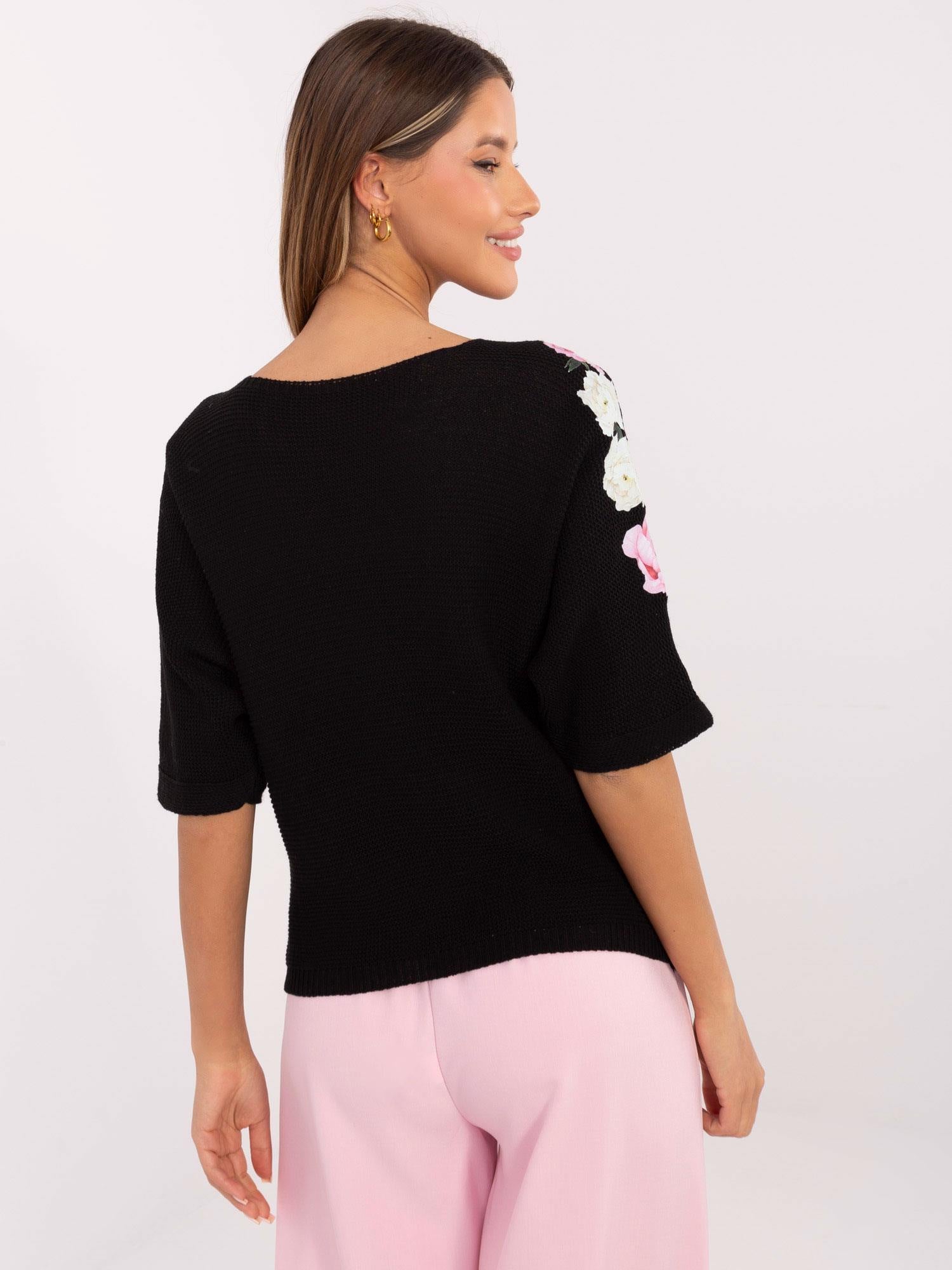 Czarny sweter oversize z rękawem 3/4