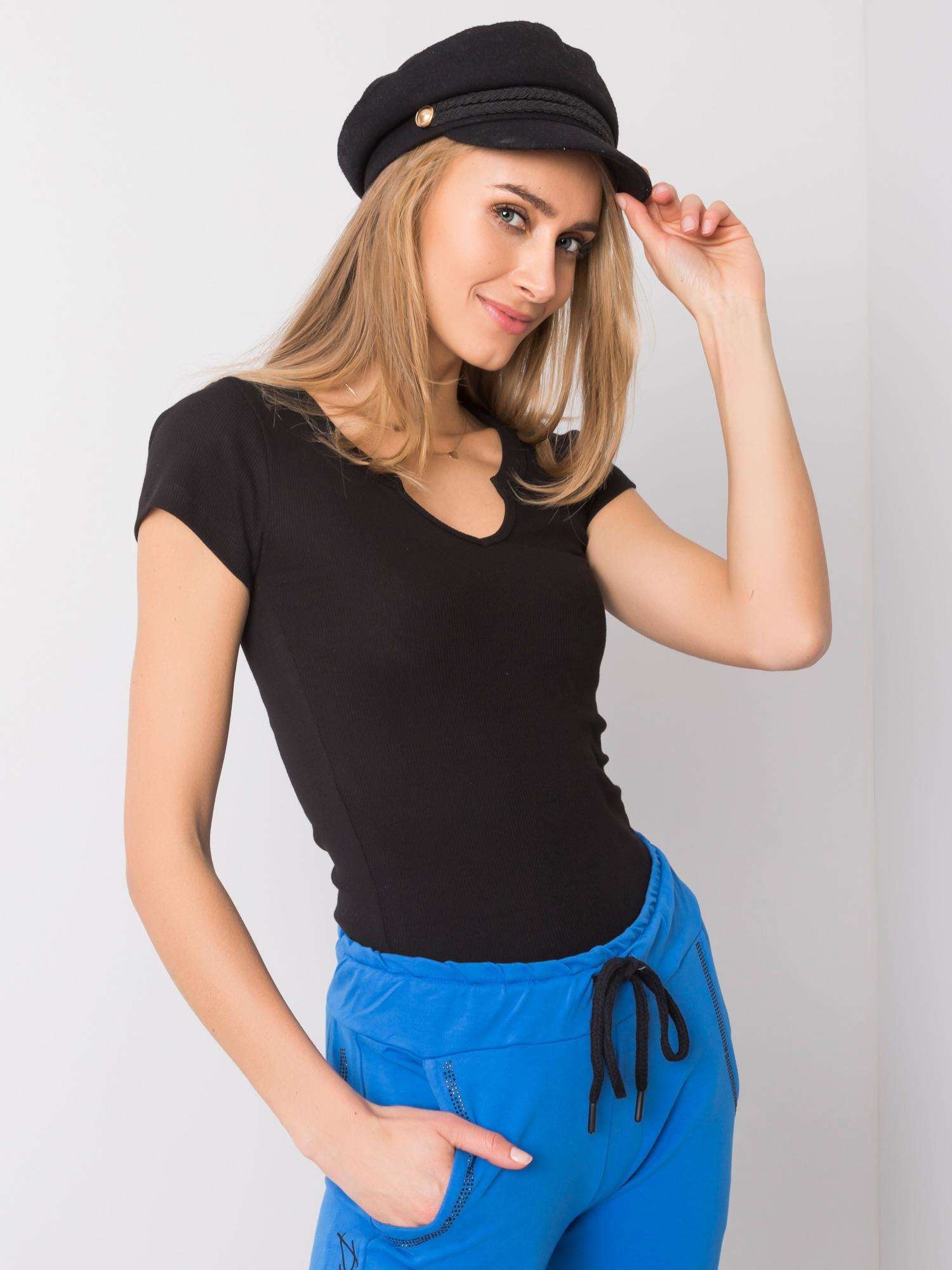 OCH BELLA Czarny t-shirt prążkowany