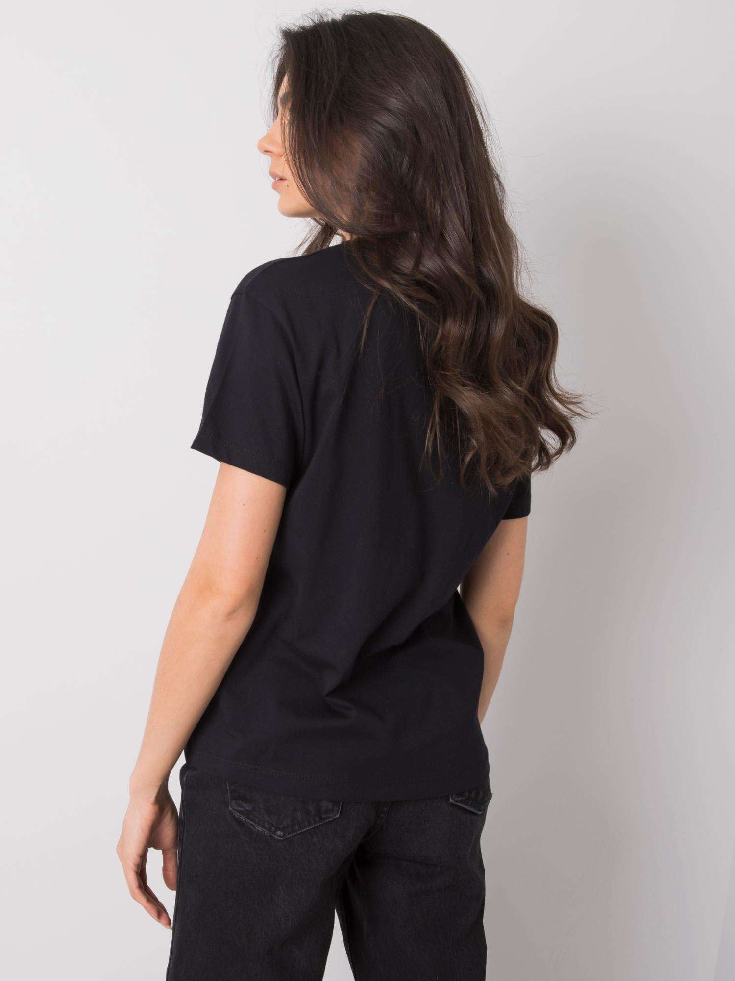 Czarny t-shirt z aplikacjami