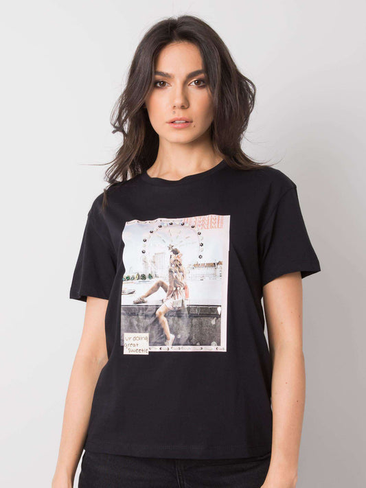Czarny t-shirt z aplikacjami