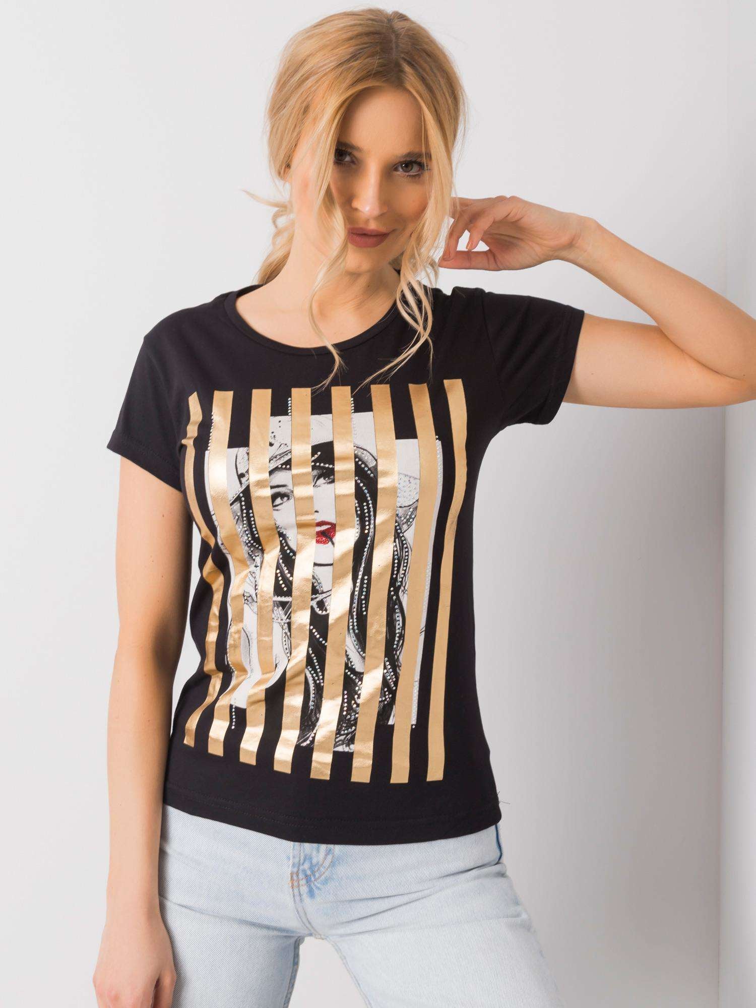 Czarny t-shirt z aplikacją