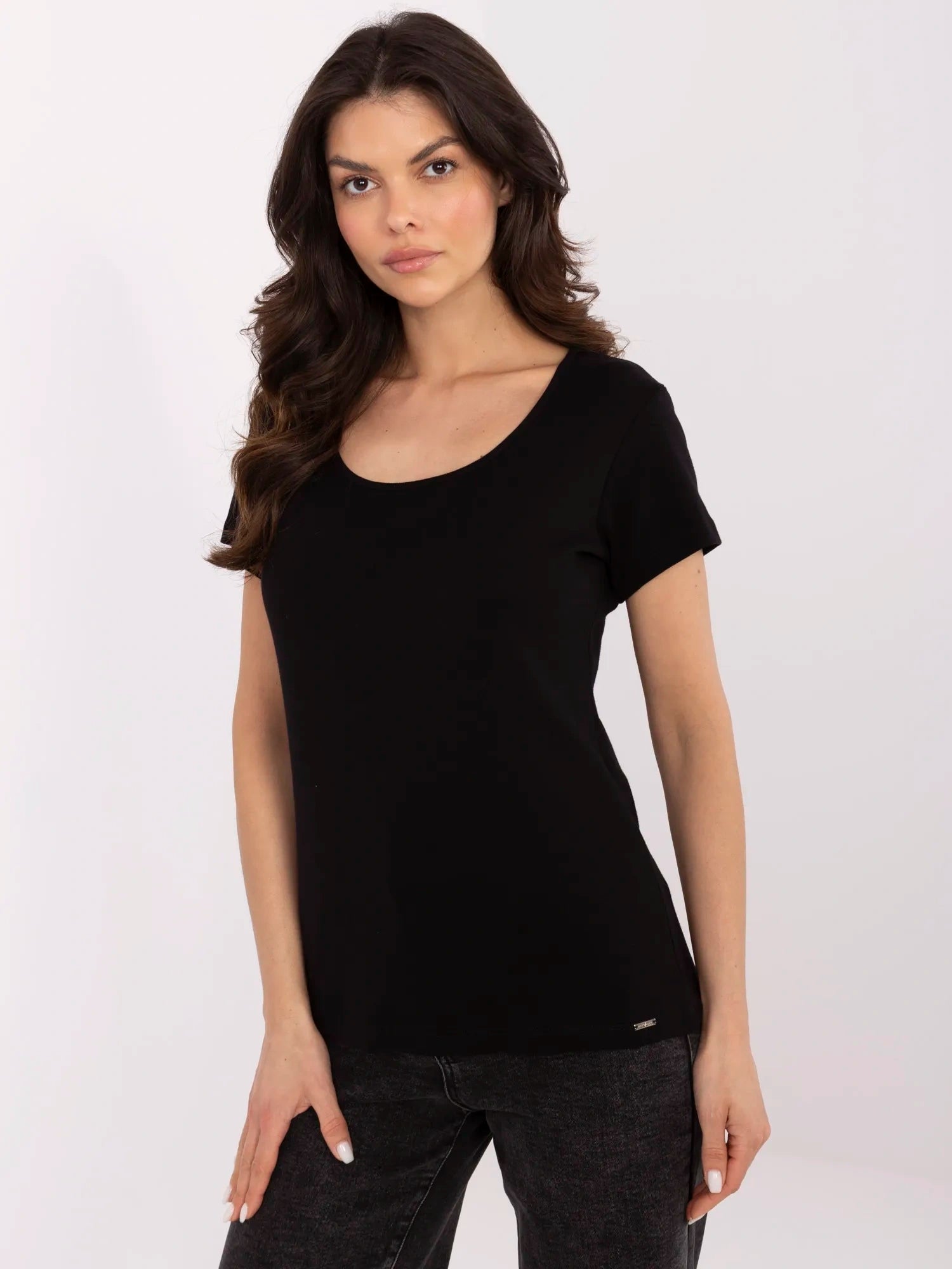 RUE PARIS Czarny t-shirt basic z okrągłym dekoltem