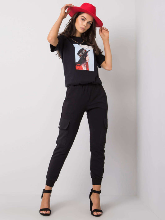 Czarny t-shirt damski z printem