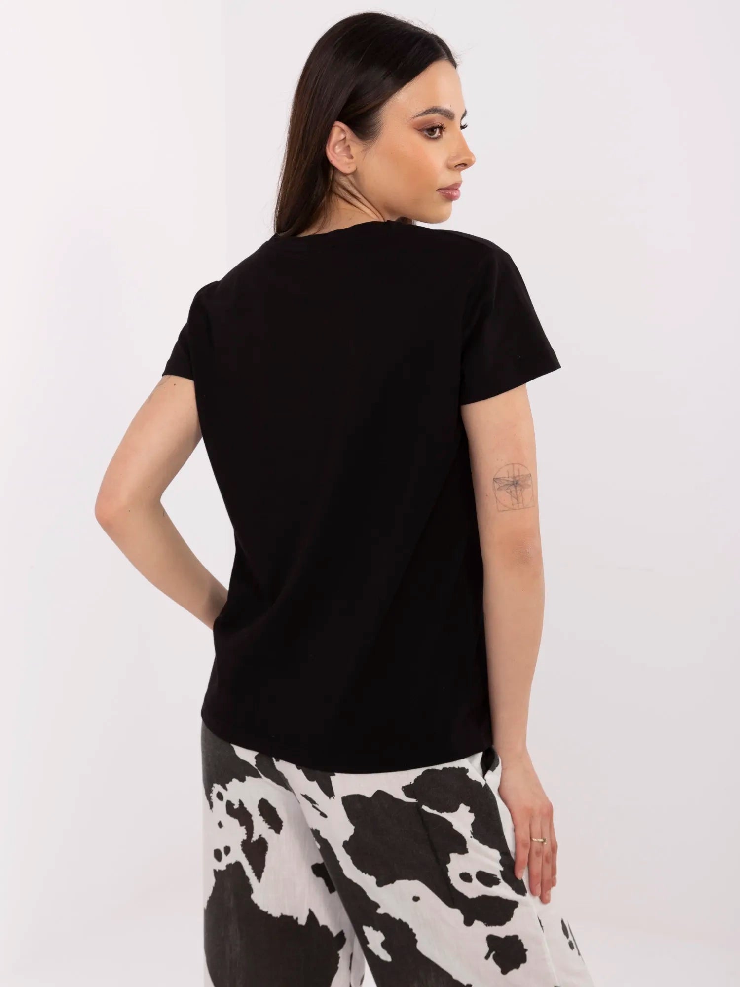 BASIC FEEL GOOD Czarny gładki t-shirt damski