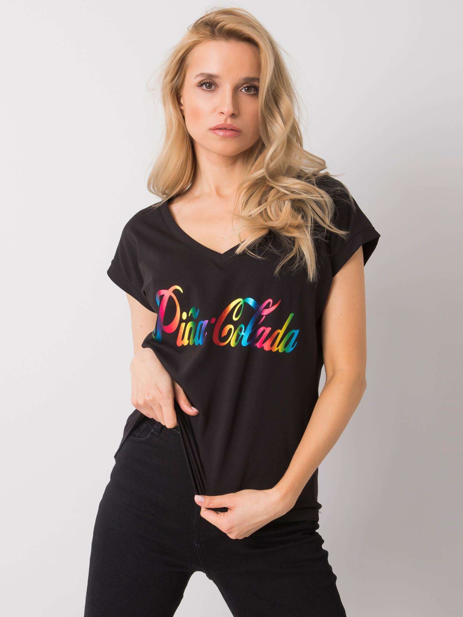 Czarny t-shirt z kolorowym nadrukiem