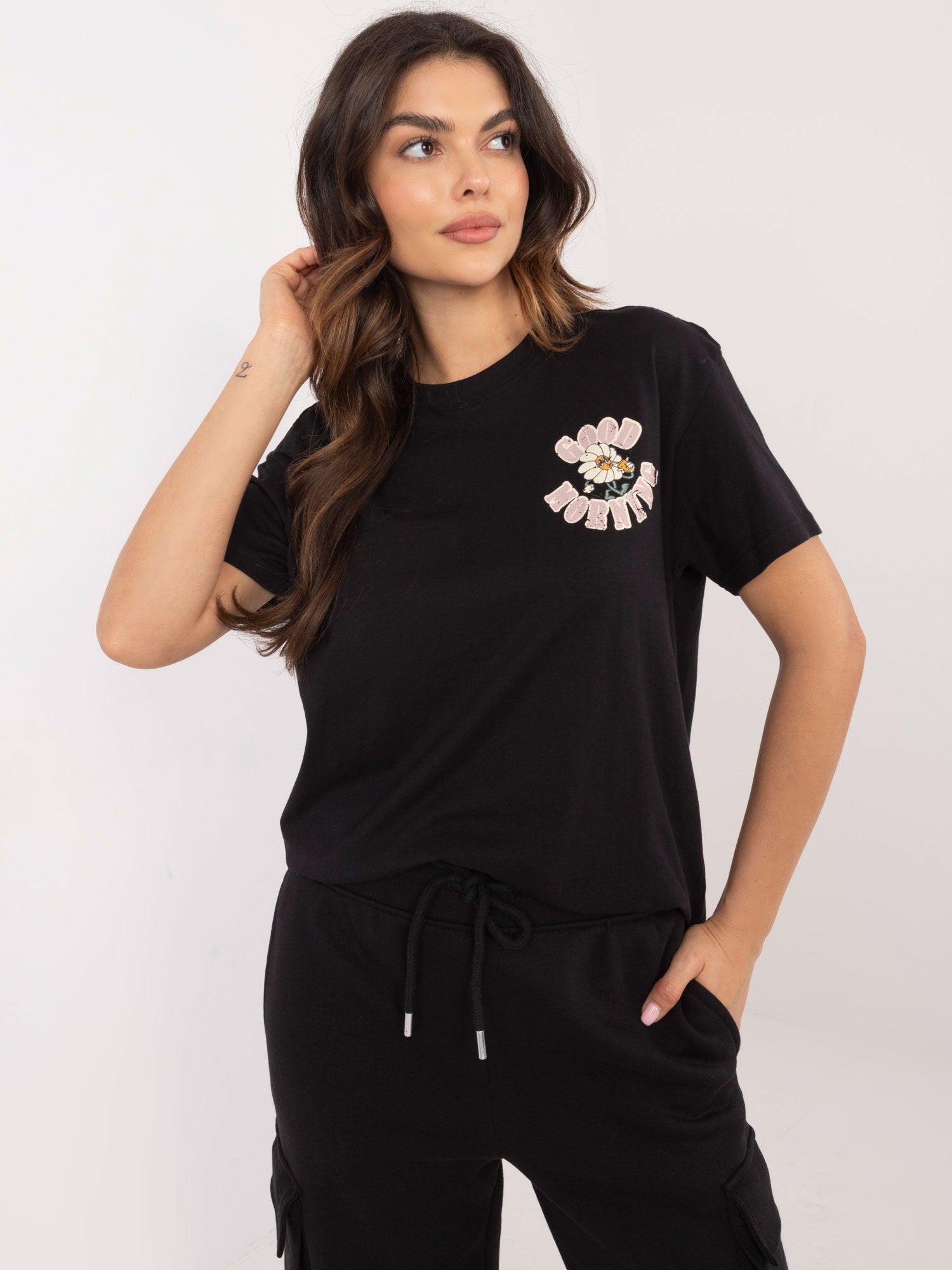 SUBLEVEL Czarny damski t-shirt z napisami