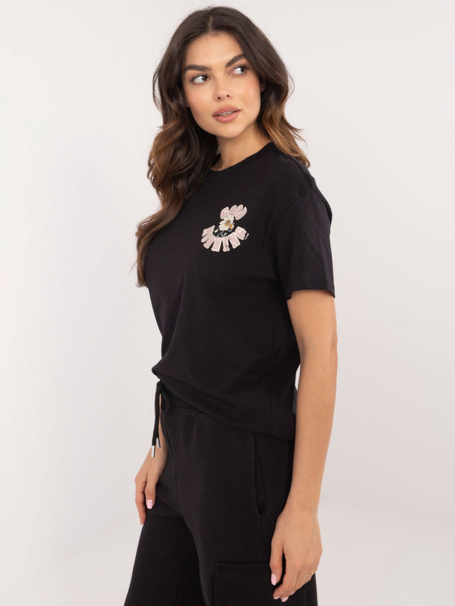 SUBLEVEL Czarny damski t-shirt z napisami