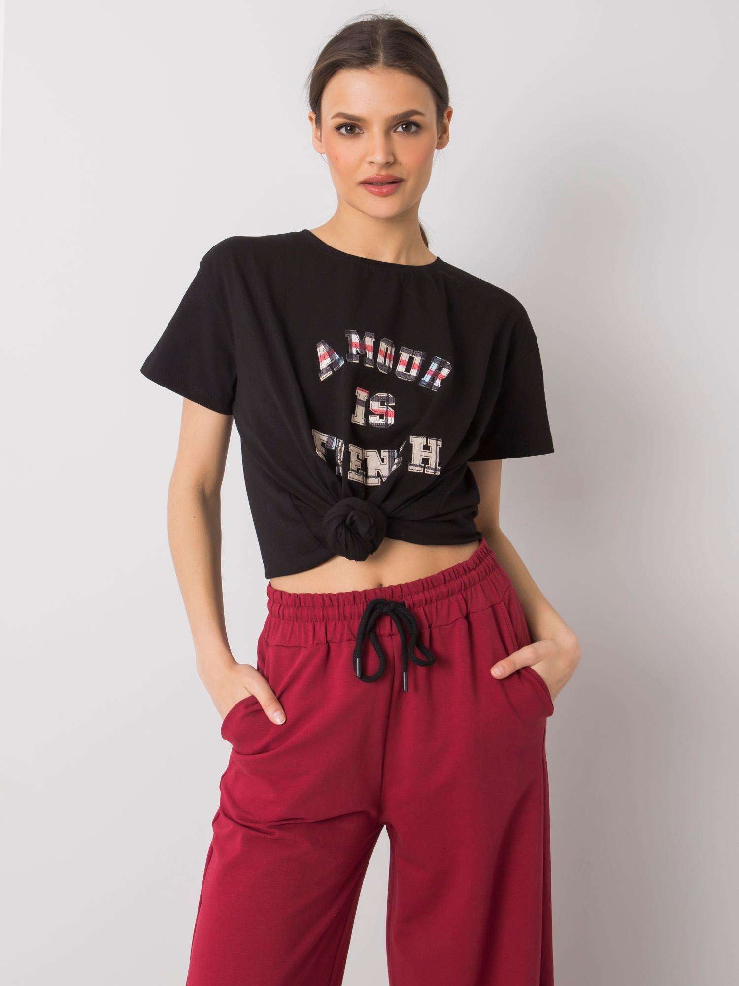 Czarny t-shirt damski z napisem
