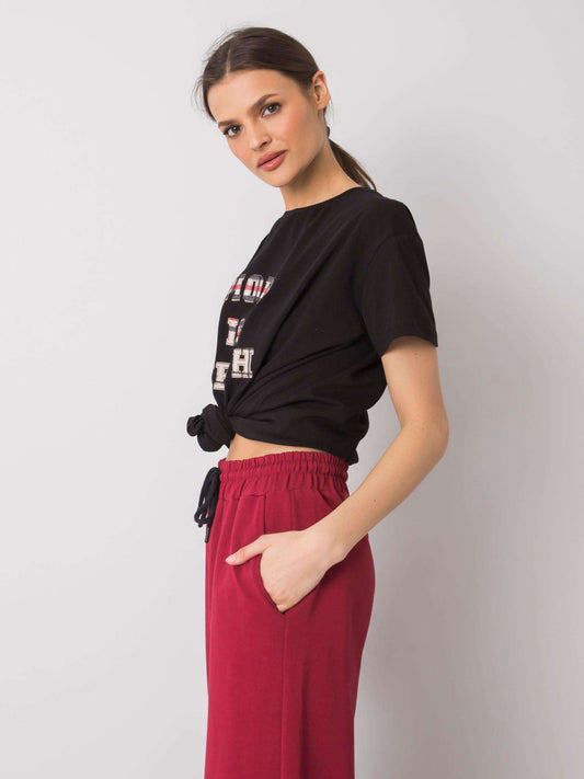 Czarny t-shirt damski z napisem