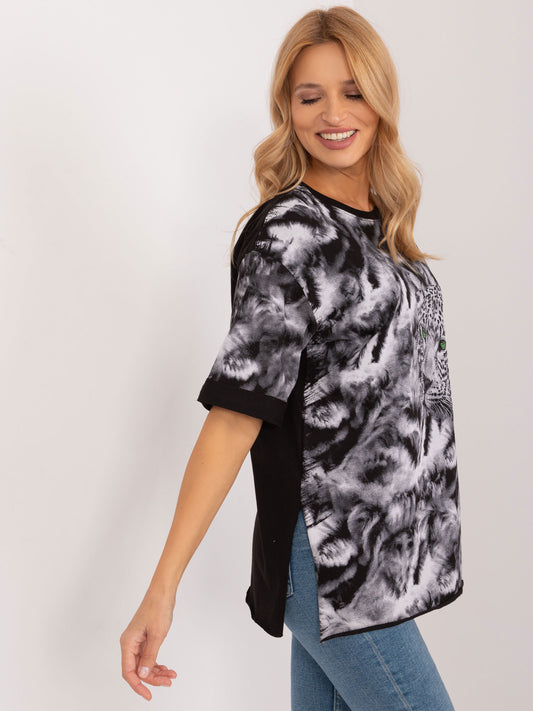 Czarny luźny t-shirt z motywem zwierzęcym