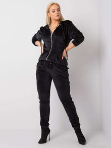 Czarny komplet welurowy plus size