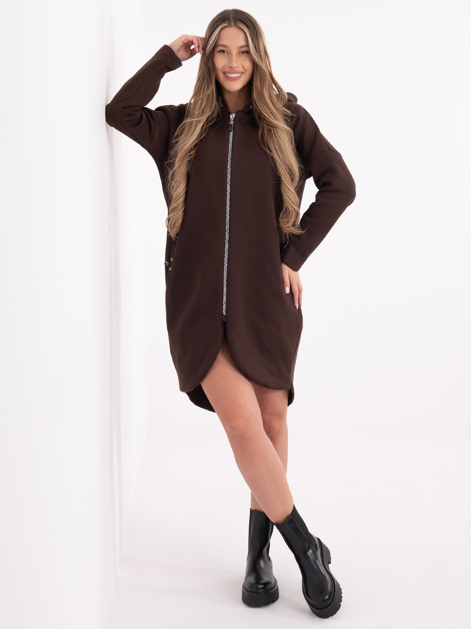 RUE PARIS Czekoladowa ocieplana bluza basic z suwakiem