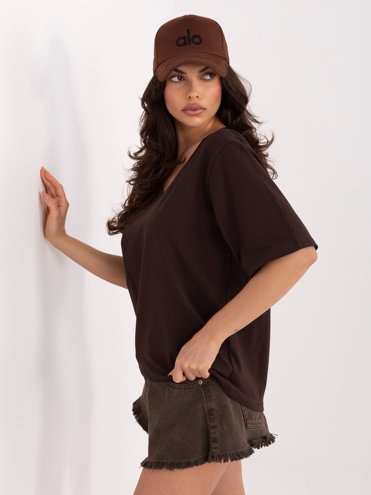 RUE PARIS  Czekoladowy damski t-shirt oversize z bawełny