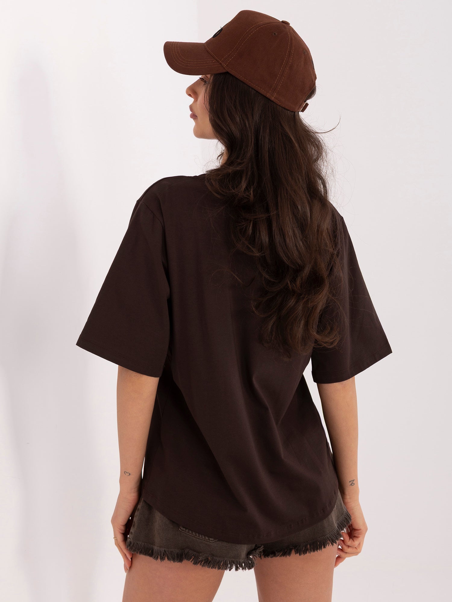 RUE PARIS  Czekoladowy damski t-shirt oversize z bawełny