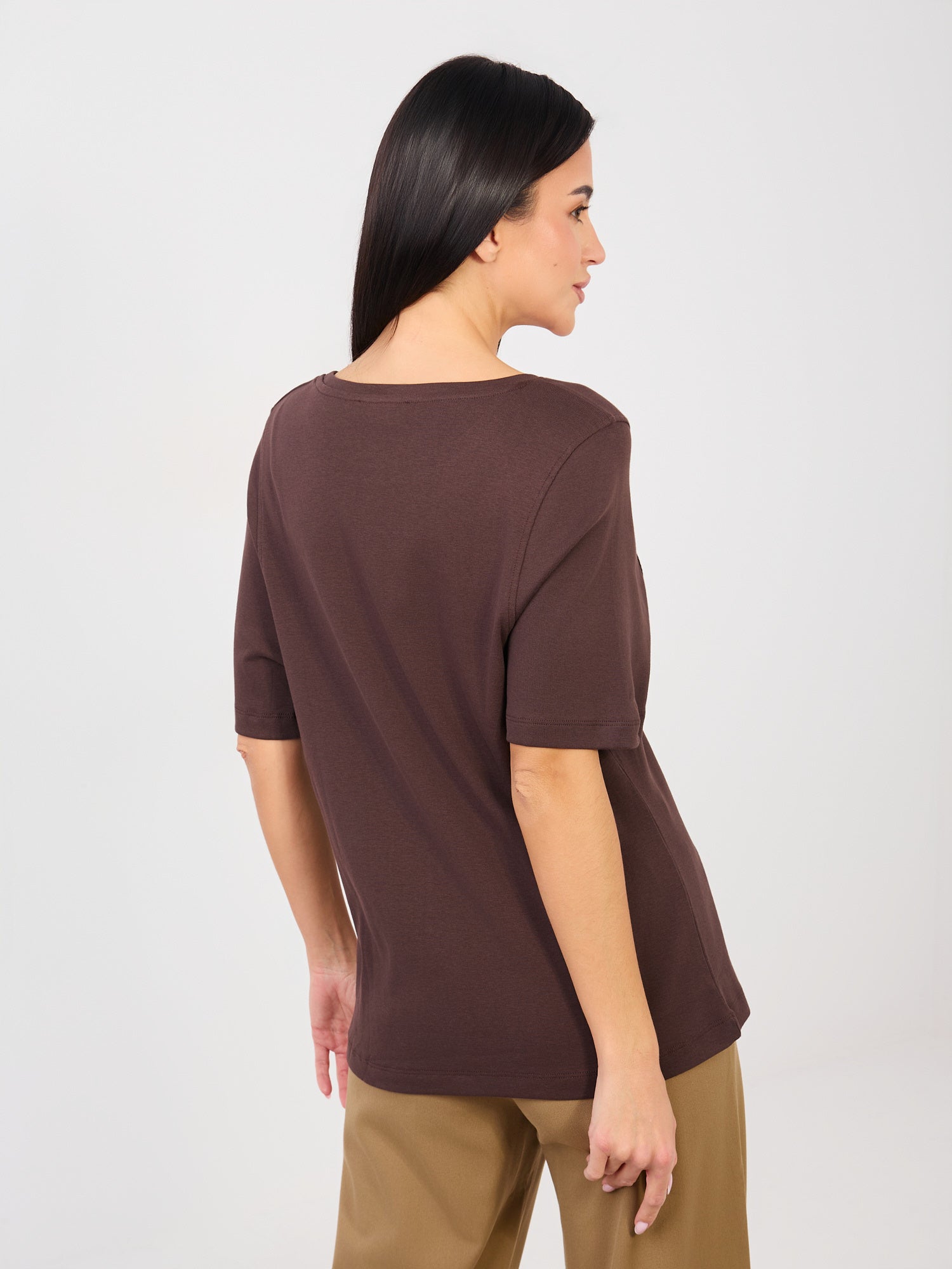 RUE PARIS Czekoladowy t-shirt basic z okrągłym dekoltem